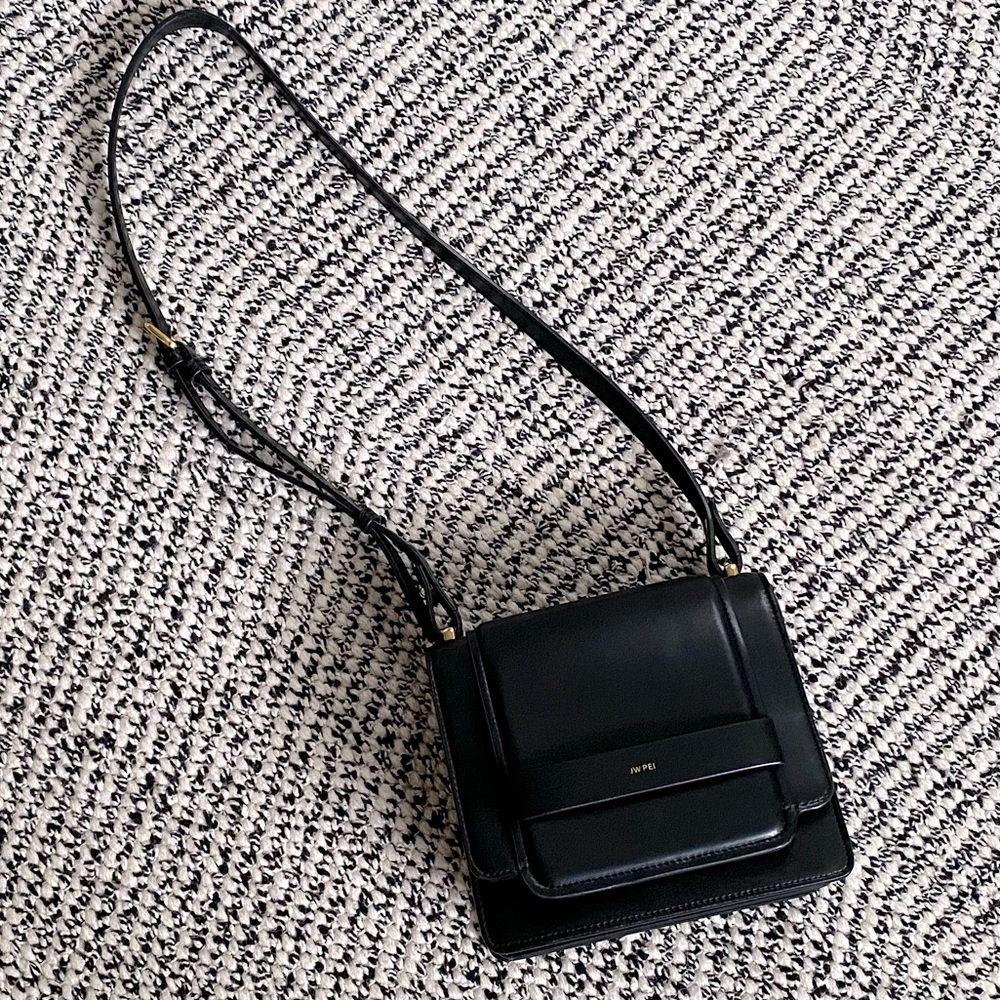 JW PEI FIONA BAG (Black)
